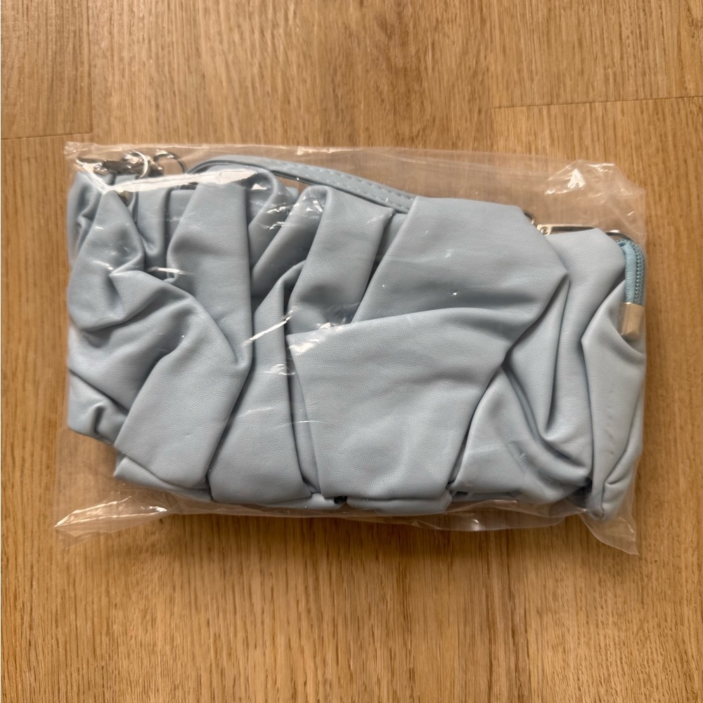 Light Blue Ruched Shoulder Bag - Women - Picture 4 of 4